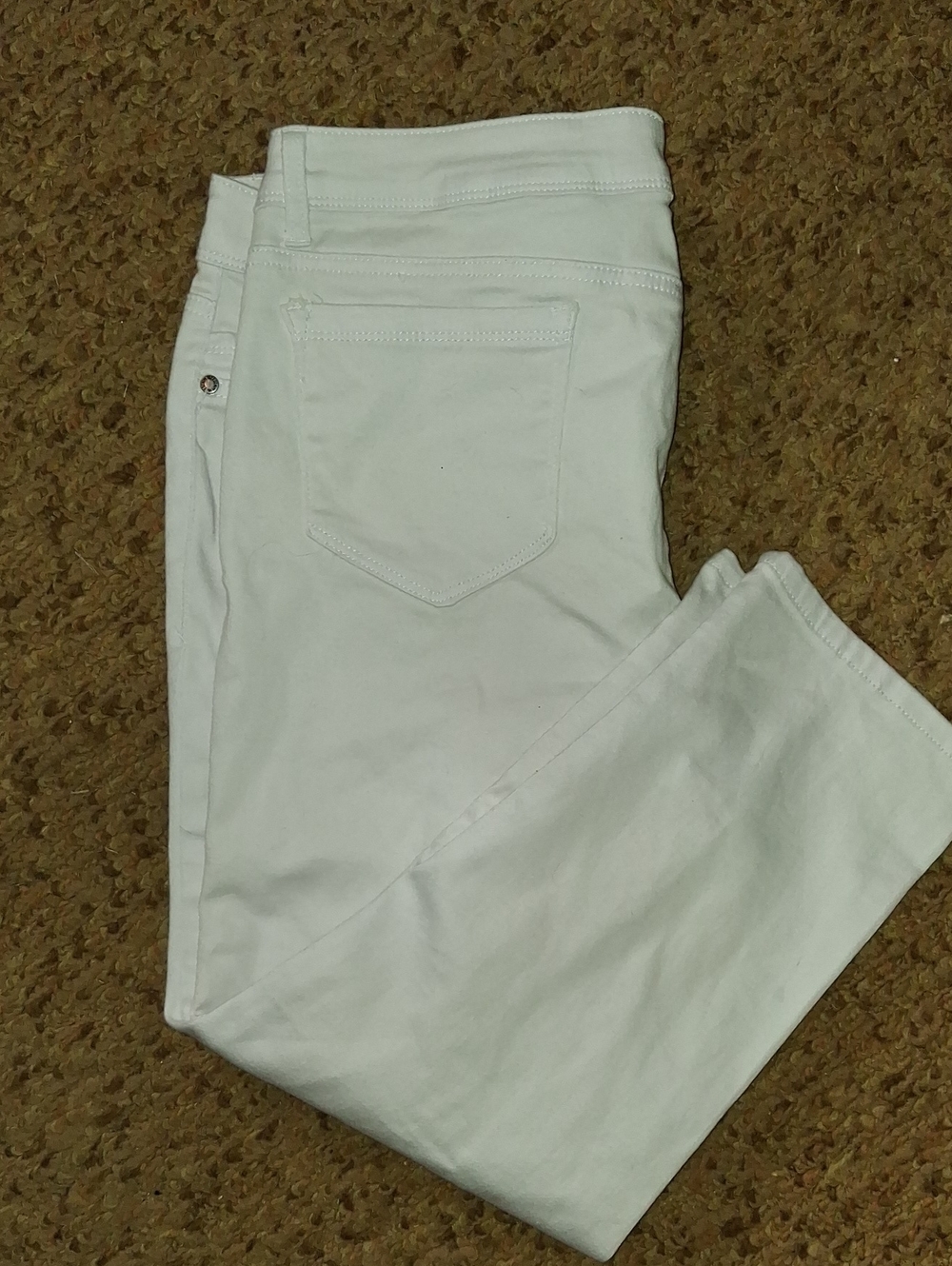 1822 Denim White Skinny Jean Capris